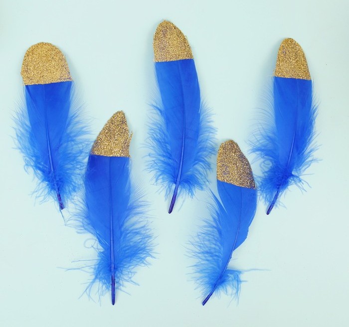 Набор перьев для декора 5 шт, размер 1 шт 13,5*2, цвет синий   3539937